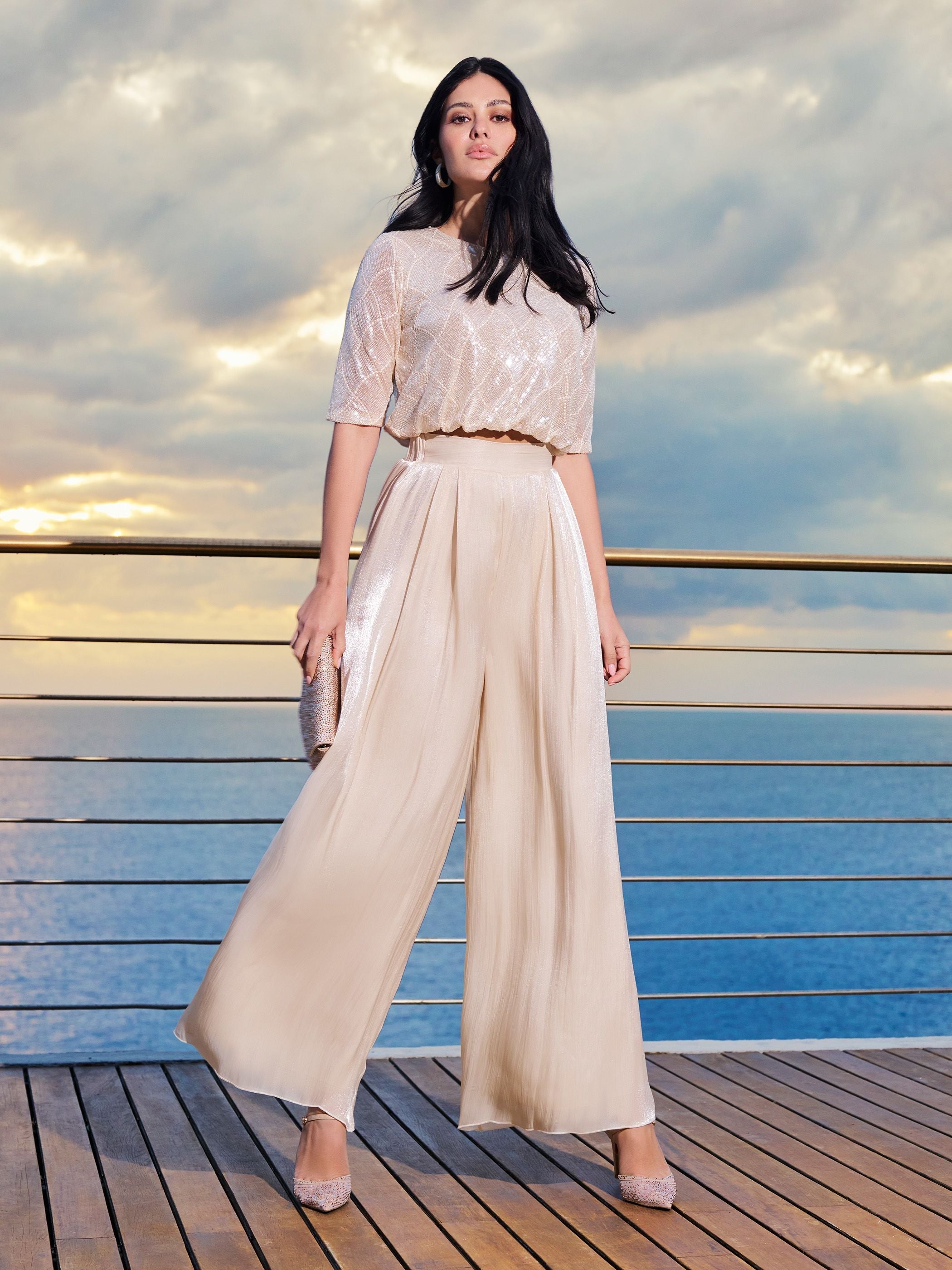 Pantalón satén beige